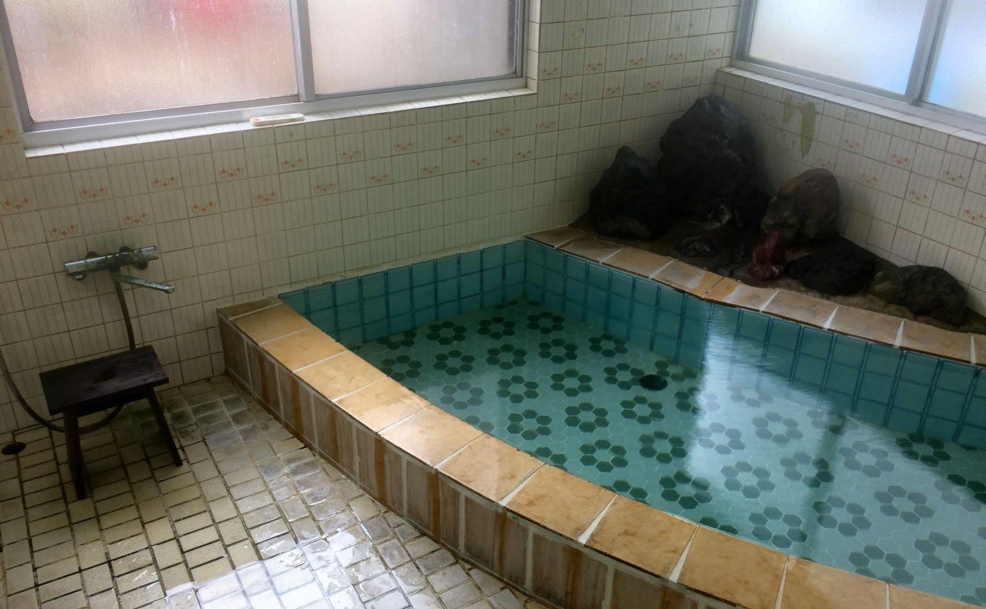 Hotel Onsen Minshuku Sakaeya Shizukuishi Exterior foto